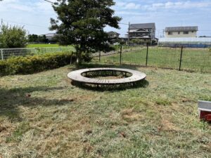 八代市植柳下町公園の円形ベンチ